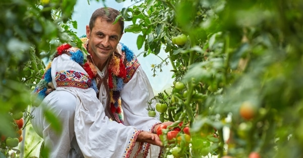רומנית